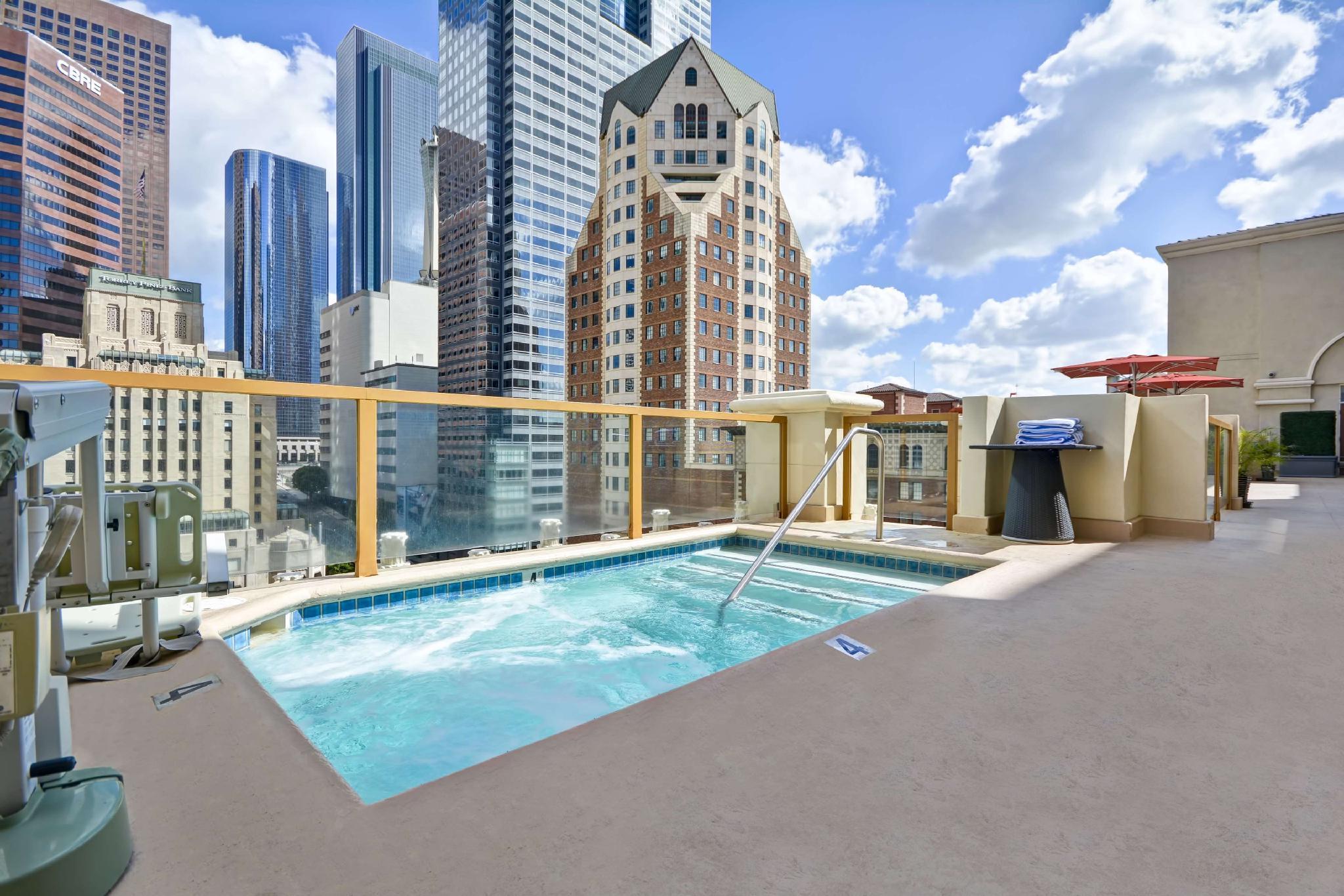 Hilton Checkers Angeles Hotel 3*