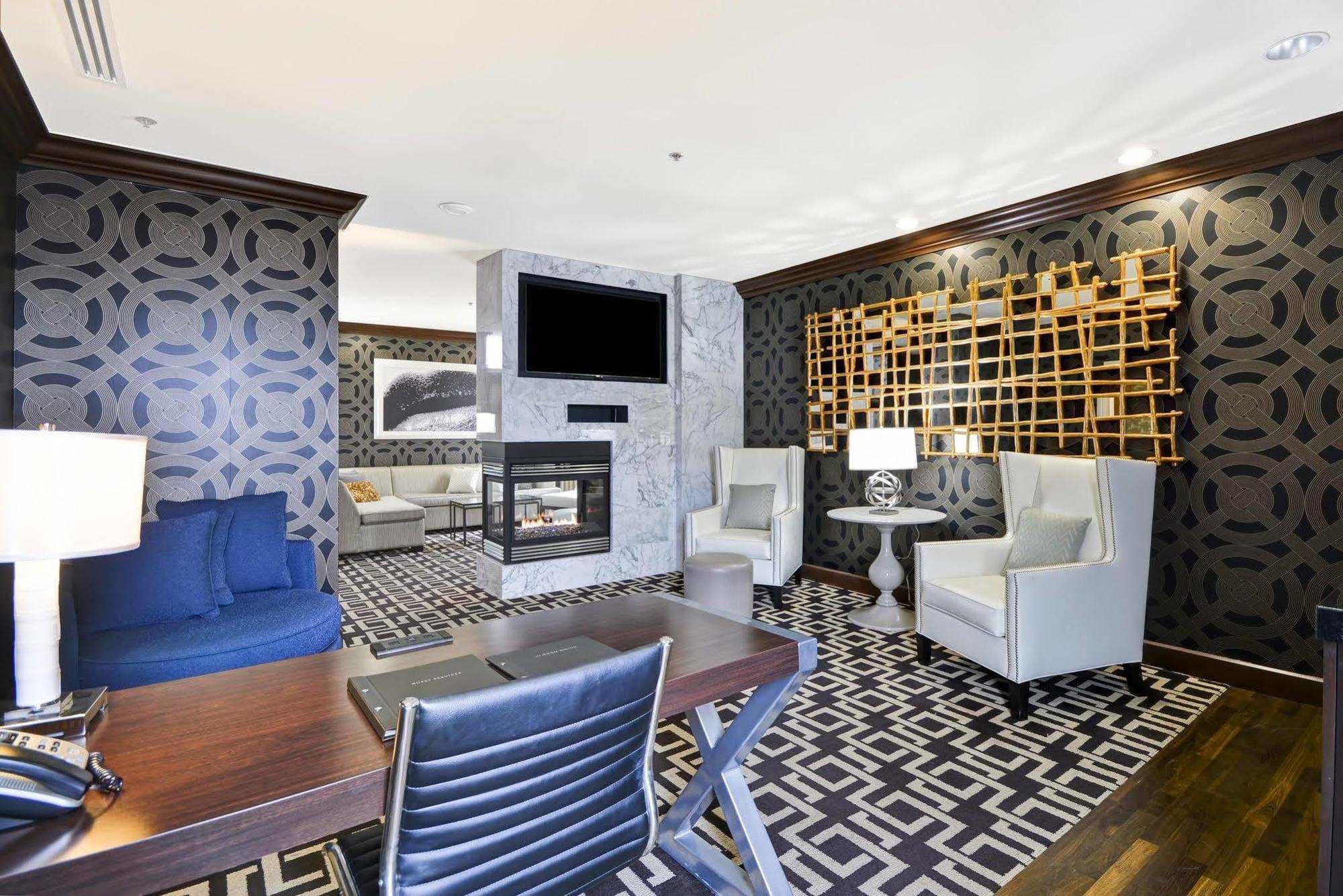 Hotel Hilton Checkers Angeles 3*